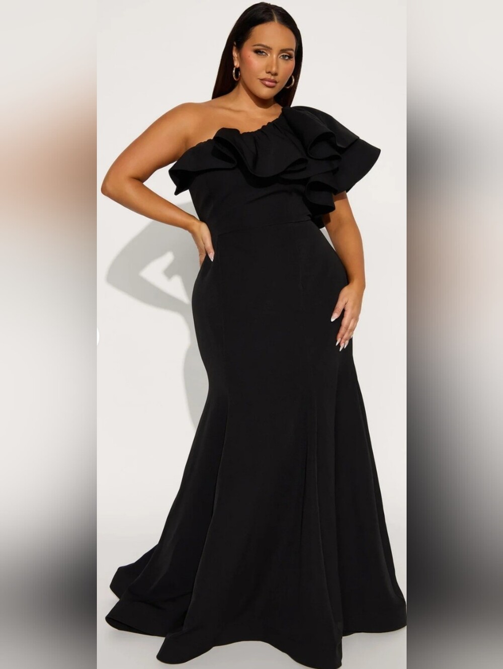 One-Shoulder Ruffle Mermaid Gown - Picture 3 of 9